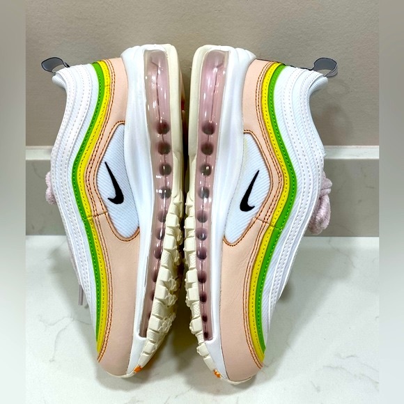 NIKE WOMENS AIR MAX 97 (WHITE/BLACK/PEARL PINK/ACTION GREEN) - Picture 3 of 8